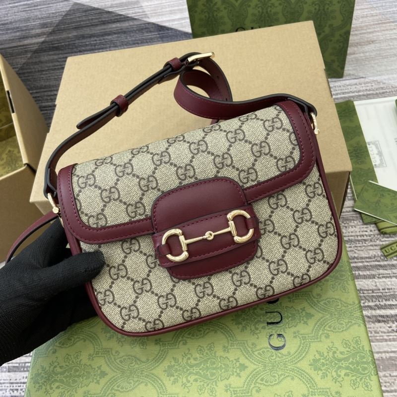 Gvc*1 horsebit bags